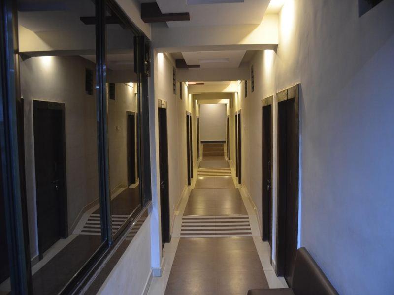 Nilraj Lodge Ratnagiri Luaran gambar